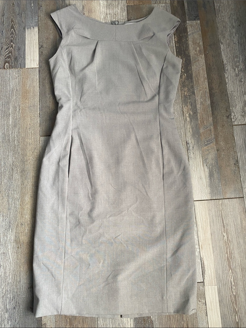 Calvin Klein Light Gray Cap-Sleeve Midi Sheath Dress with pockets - Picture 2 of 13